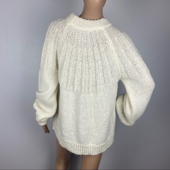NEW LAUNDRY BY SHELLI SEGAL WOOL BLEND SWEATER - Picture 6 of 6